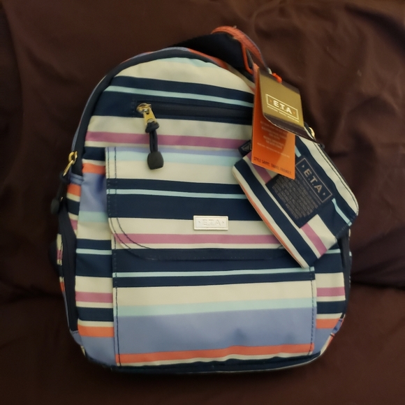 Backpack - Picture 2 of 4